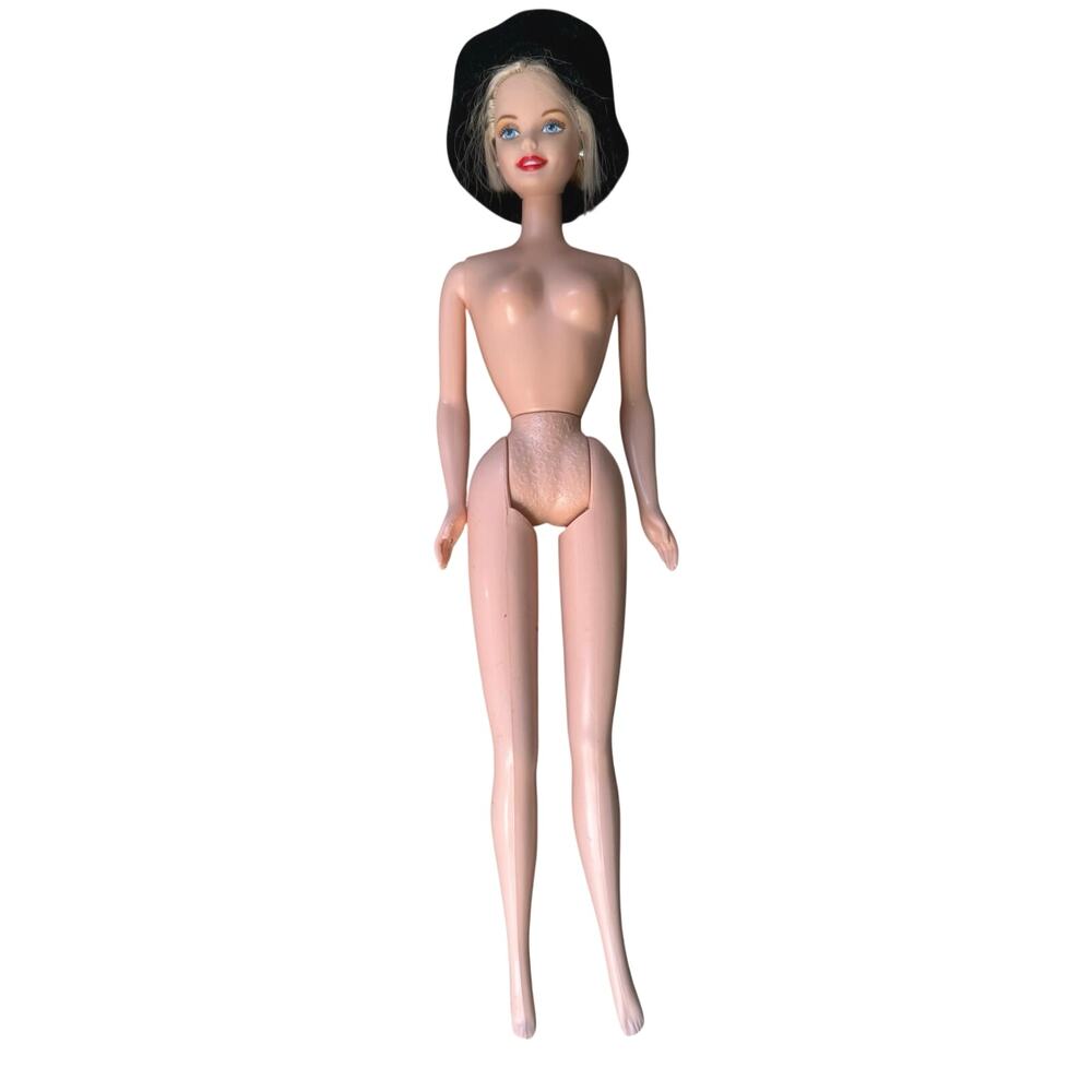 Vintage Barbie Doll Mattel 1966 Indonesia Blonde Blue Eyes Nude w/ Hat
